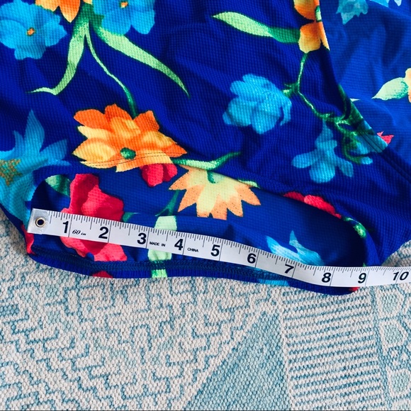 VTG vibrant one piece swimsuit - Picture 10 of 13